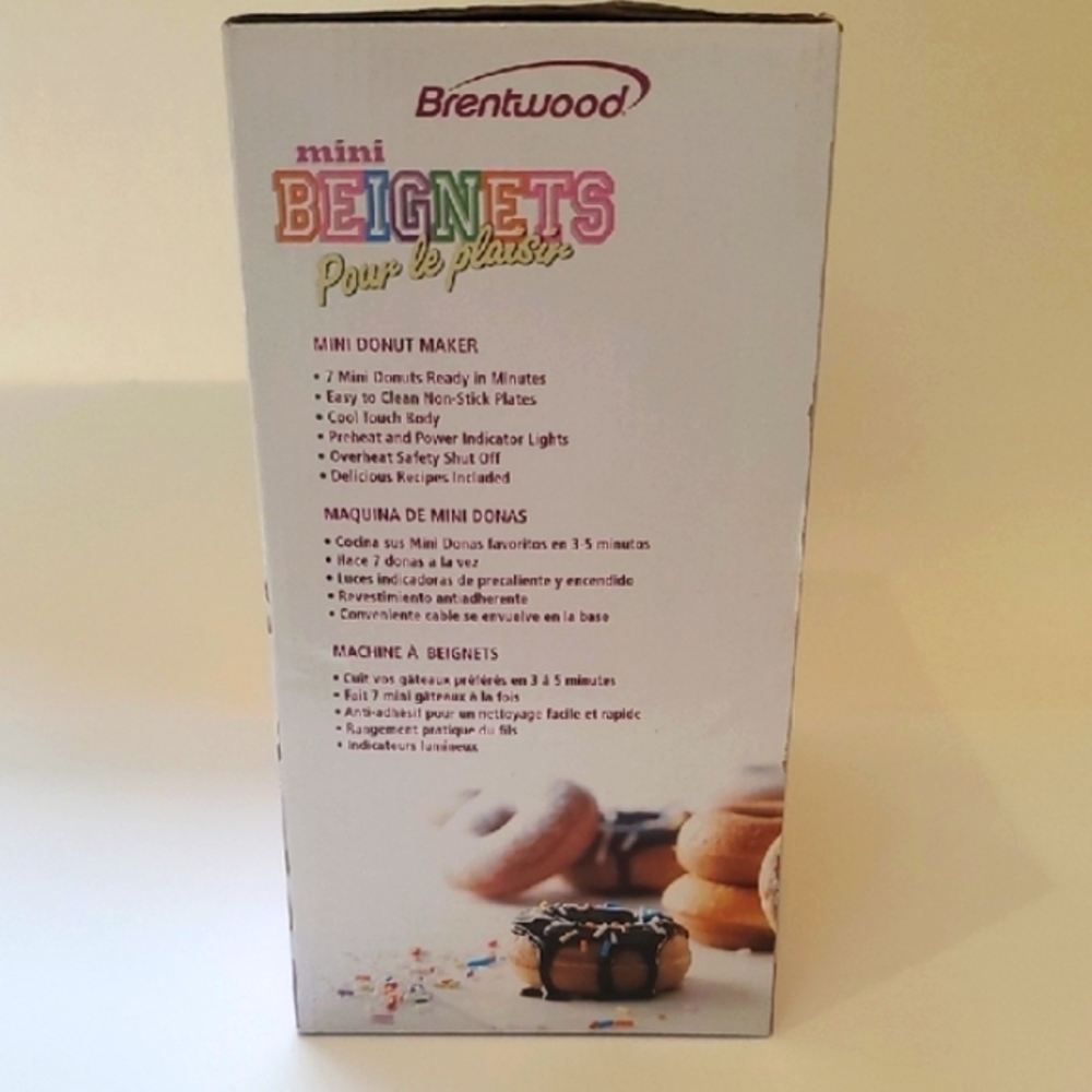 NIB Brentwood Mini Donut Maker in Pink - Picture 2 of 7